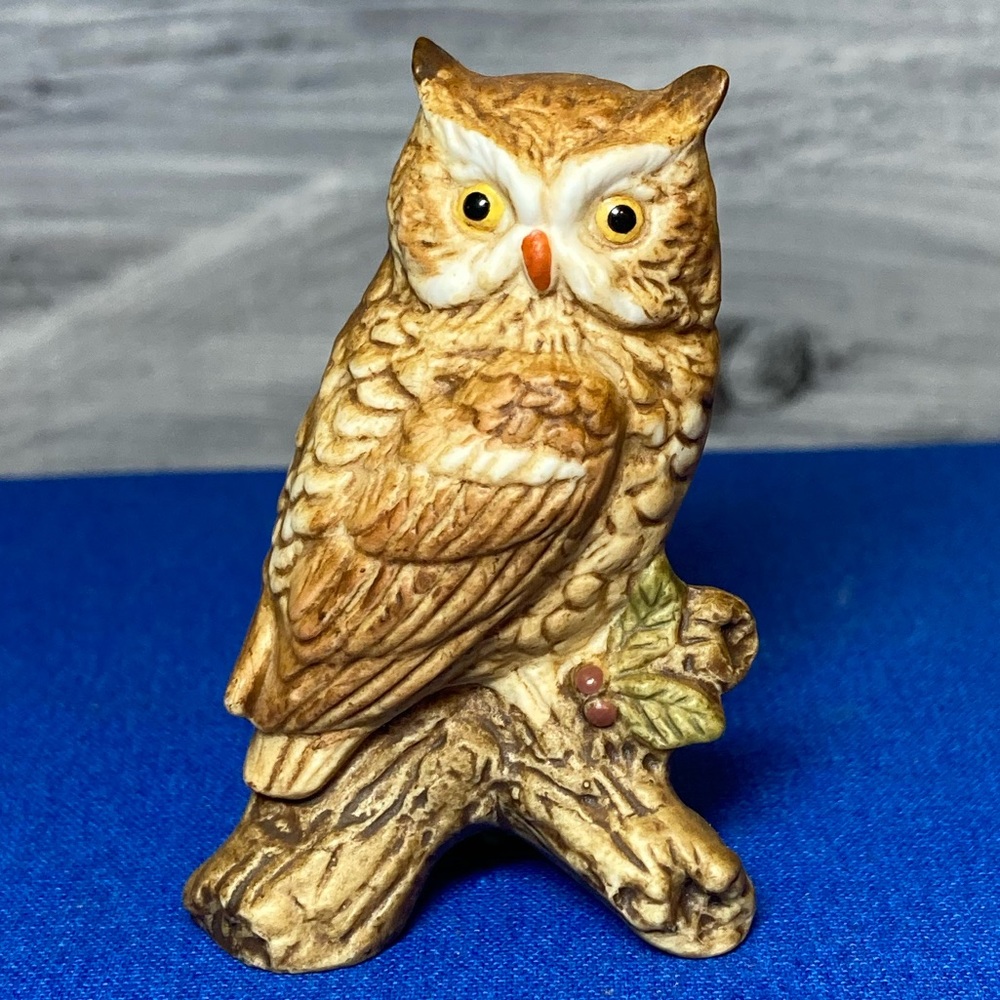 VNTG NAPCO HORNED OWL 🦉 #315 PERCHED ON BRANCH